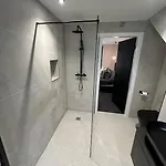 Fields Retreat - 4 Ensuite Bedrooms ヨーク