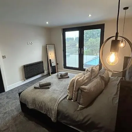 Fields Retreat - 4 Ensuite Bedrooms ヨーク