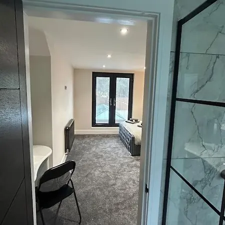 Fields Retreat - 4 Ensuite Bedrooms 別荘 ヨーク