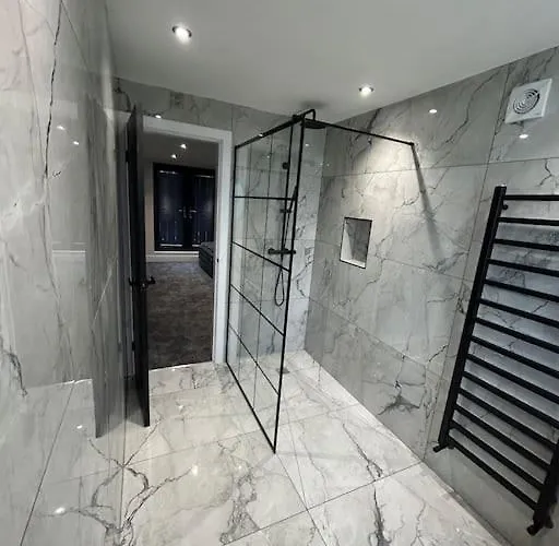 Vakantiehuis Fields Retreat - 4 Ensuite Bedrooms