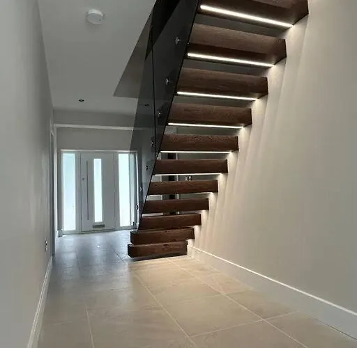 Vakantiehuis Fields Retreat - 4 Ensuite Bedrooms York