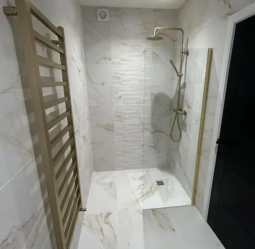 Holiday home Fields Retreat - 4 Ensuite Bedrooms