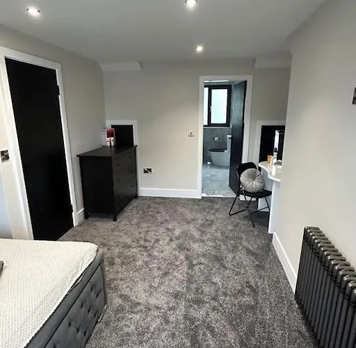 Fields Retreat - 4 Ensuite Bedrooms Vakantiehuis York