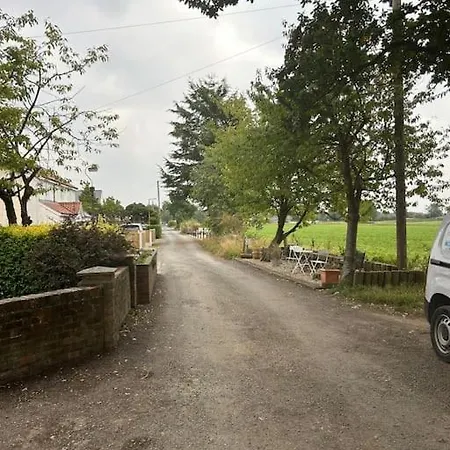 Fields Retreat - 4 Ensuite Bedrooms Holiday home York