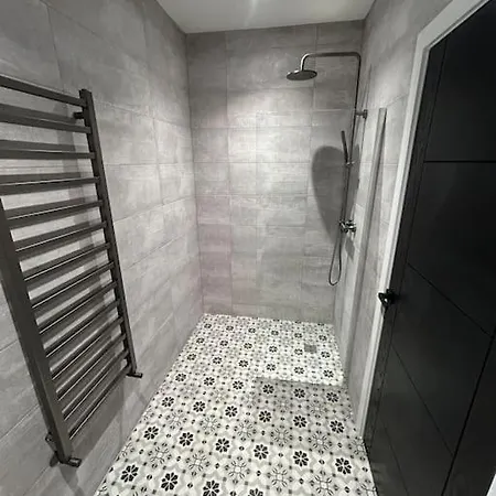 Semesterbostad Fields Retreat - 4 Ensuite Bedrooms York