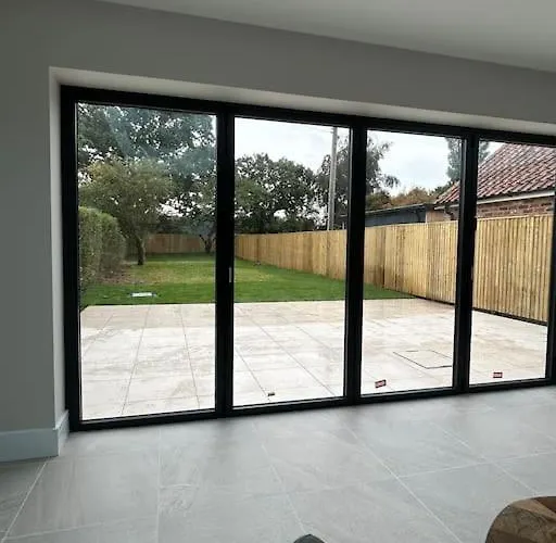 Fields Retreat - 4 Ensuite Bedrooms