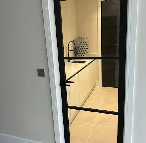 Fields Retreat - 4 Ensuite Bedrooms *