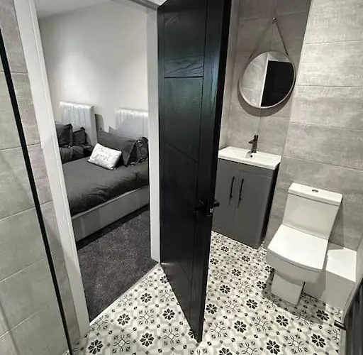 Fields Retreat - 4 Ensuite Bedrooms