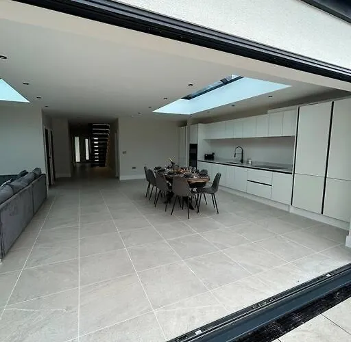 Fields Retreat - 4 Ensuite Bedrooms York